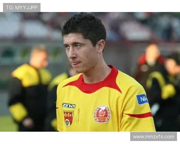 孙兴O的足球传奇之路：从青涩少年到世界巨星的成长历程与成就解析