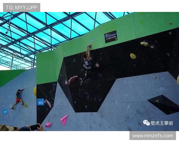 重庆极限运动队攀岩联赛背后的奋斗故事与荣耀时刻