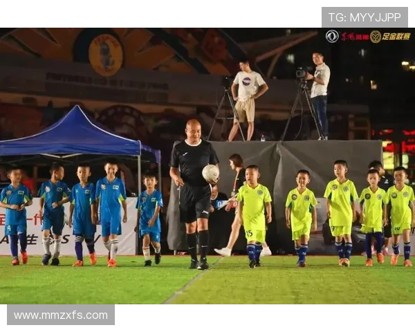 重庆街舞队与深圳街舞队赛后战术分析与精彩瞬间回顾