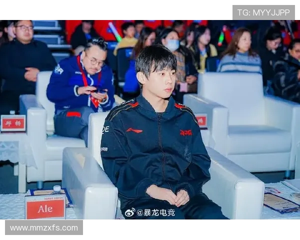 JDG在冠军杯中的强势表现分析与战术解读 JDG在冠军杯中的强势表现分析与战术解读